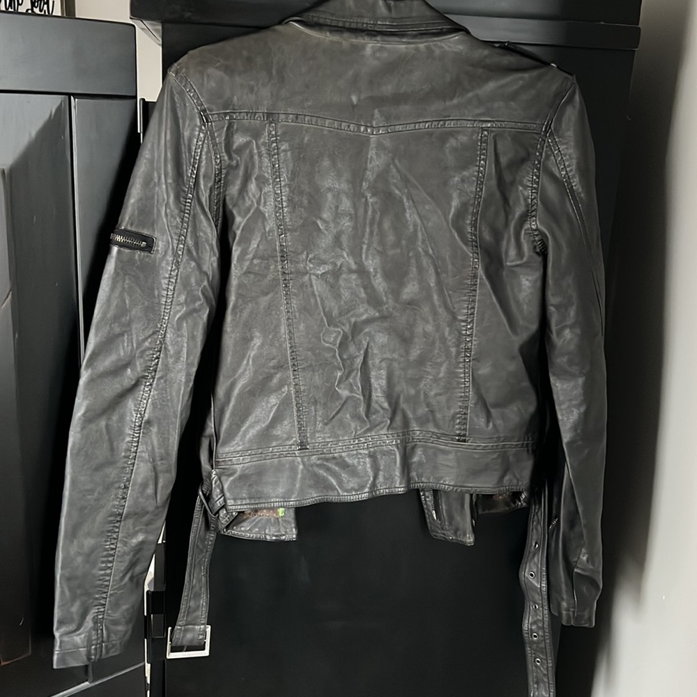Thread & Supply leather jacket!🤎 - Picture 8 of 11